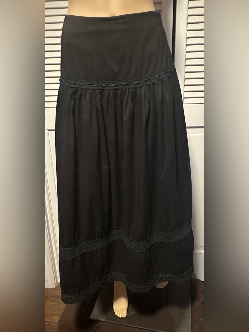 Valerie Stevens Black Boho Peasant Pleated Lace Hem Maxi Skirt Women’s 8